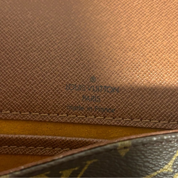 Louis Vuitton Musette Tango - Picture 6 of 12